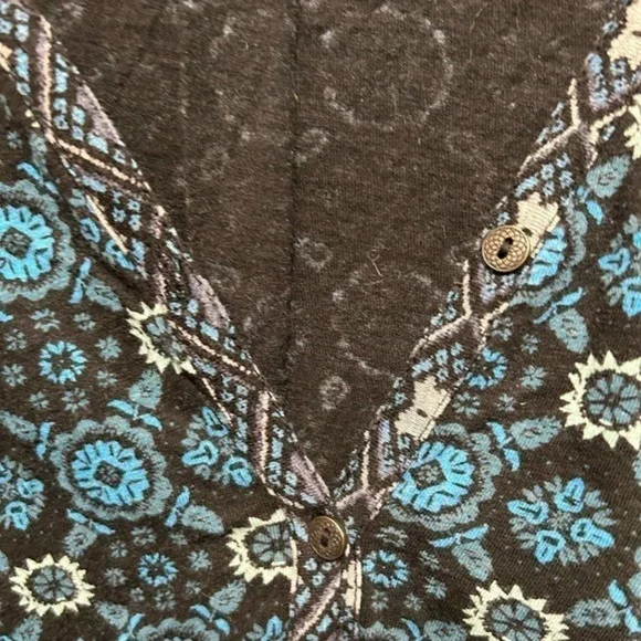 LUCKY BRAND Blue Floral Print V-Neck Button Front Top Size Small - "Linnie" - Picture 7 of 12